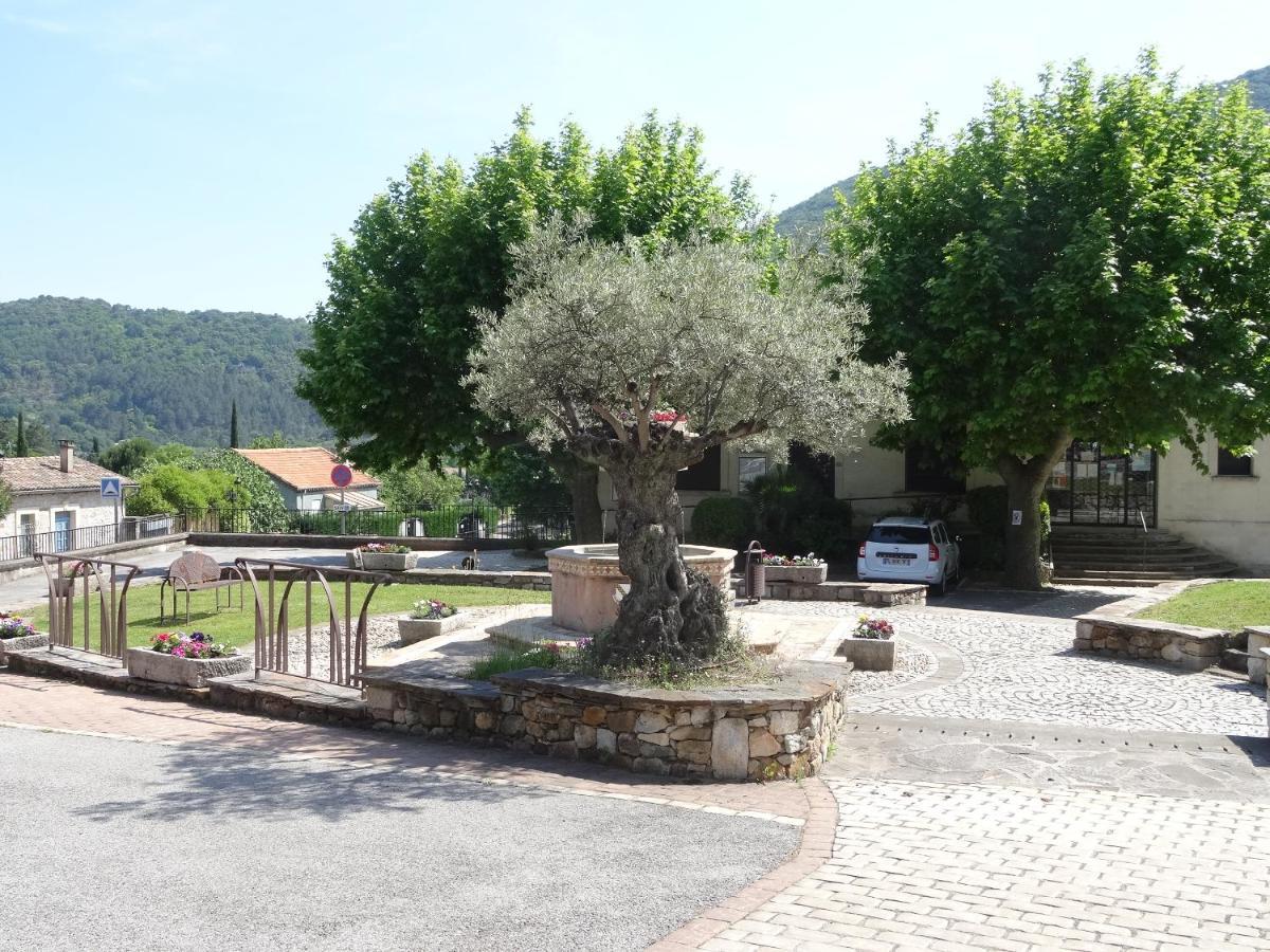 Saint-Florent-sur-Auzonnet Le Mas Du Galibot Chambre Cambalotte المظهر الخارجي الصورة