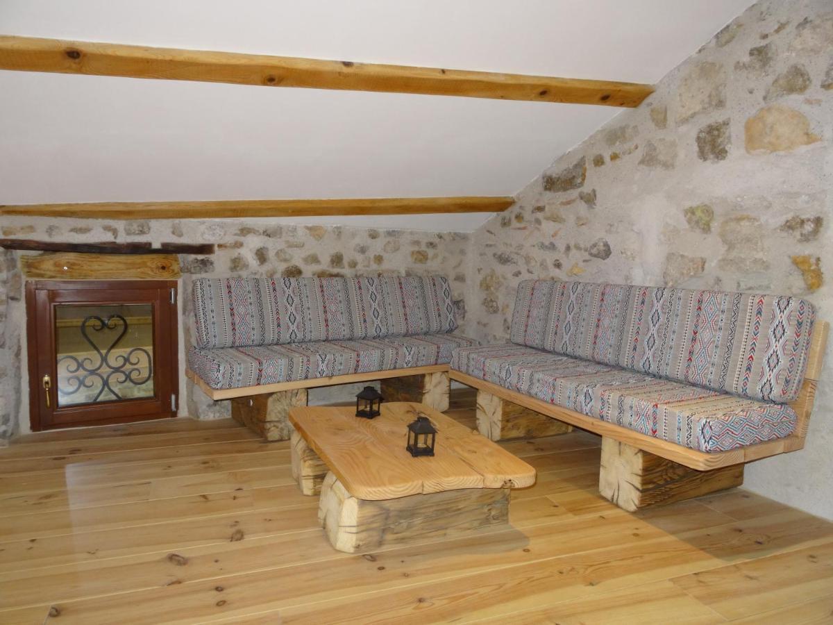 Saint-Florent-sur-Auzonnet Le Mas Du Galibot Chambre Cambalotte المظهر الخارجي الصورة