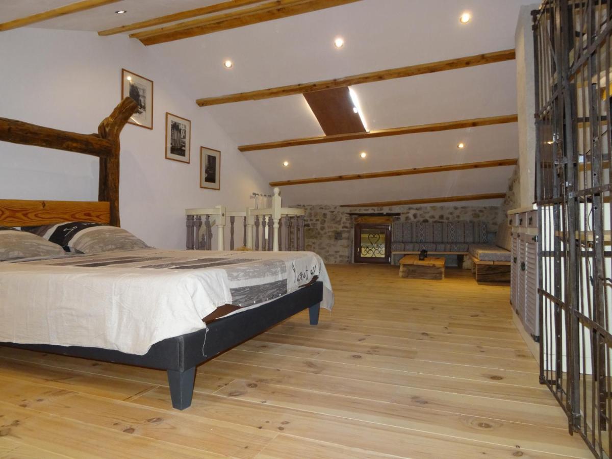 Saint-Florent-sur-Auzonnet Le Mas Du Galibot Chambre Cambalotte المظهر الخارجي الصورة