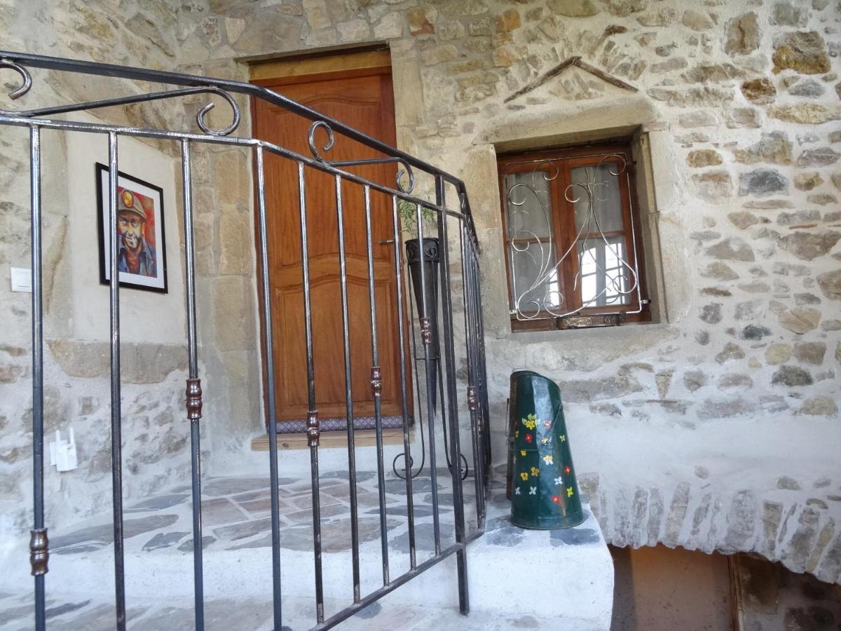 Saint-Florent-sur-Auzonnet Le Mas Du Galibot Chambre Cambalotte المظهر الخارجي الصورة